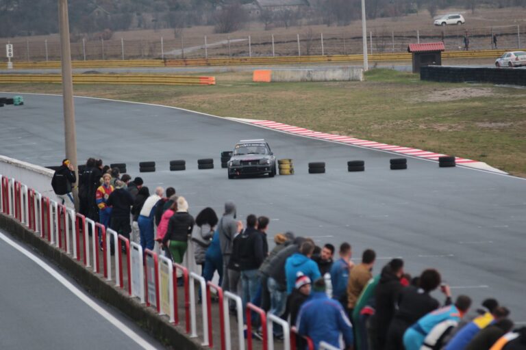 Automotodrom Grobnik – pubblico dietro le barriere